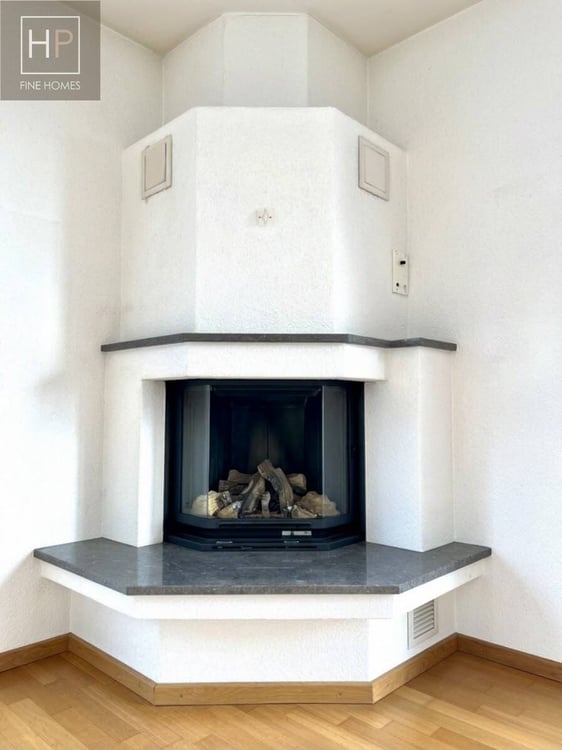 4.5 Zimmer Attika-Eigentumswohnung mit ausgebauten Raum und 2 AEHP 4