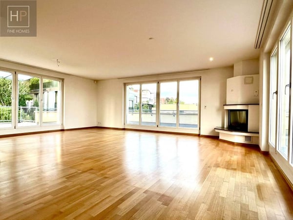 4.5 Zimmer Attika-Eigentumswohnung mit ausgebauten Raum und 2 AEHP 2