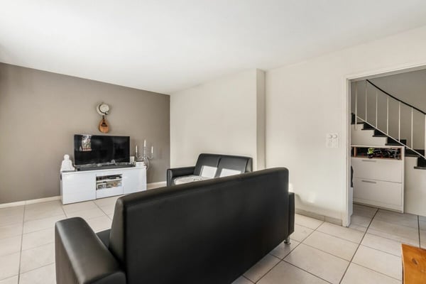 Doppeleinfamilienhaus zum Verkaufen. 2