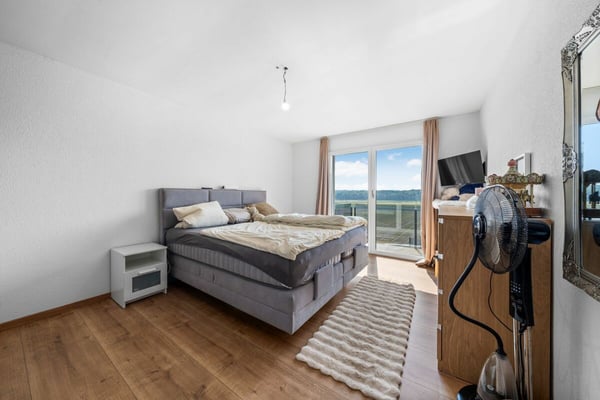 5.5 Zimmer Doppeleinfamilienhaus mit Aussicht 10