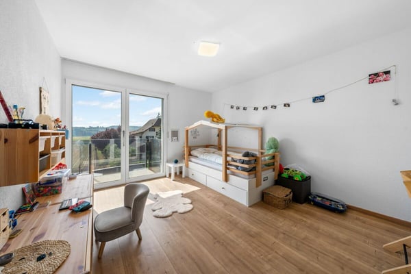 5.5 Zimmer Doppeleinfamilienhaus mit Aussicht 8