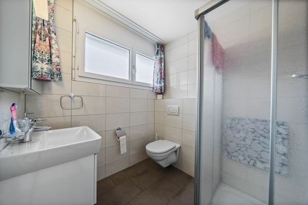 Wohnen mit Charme und Lebensqualität - stilvolles 4.5-Zimmer-Doppeleinfamilienhaus in familienfreundlicher Lage 7