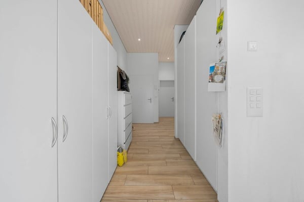 6.5 Zi Doppeleinfamilienhaus mit seperater 3.5 Zi Wohnung im DG 18