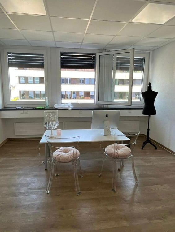 Helles Gewerbelokal im 1. OG in Egg – ideal für Retail oder Büro 2
