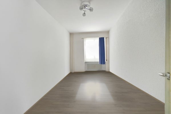 Preiswerte 1.5 Zimmer Wohnung an attraktiver Lage 8