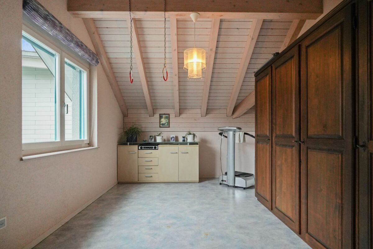 Maison unifamiliale de 5,5 pièces avec annexe de 4,5 pièces et vue sur le verdure à St.Antoni