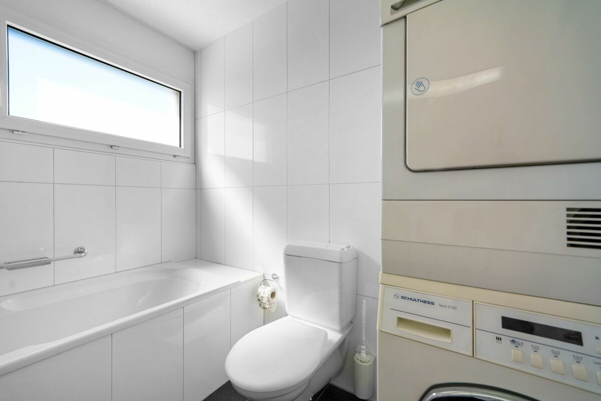 Grosszügige 5.5-Zimmer Maisonette Wohnung im Herzen von Studen