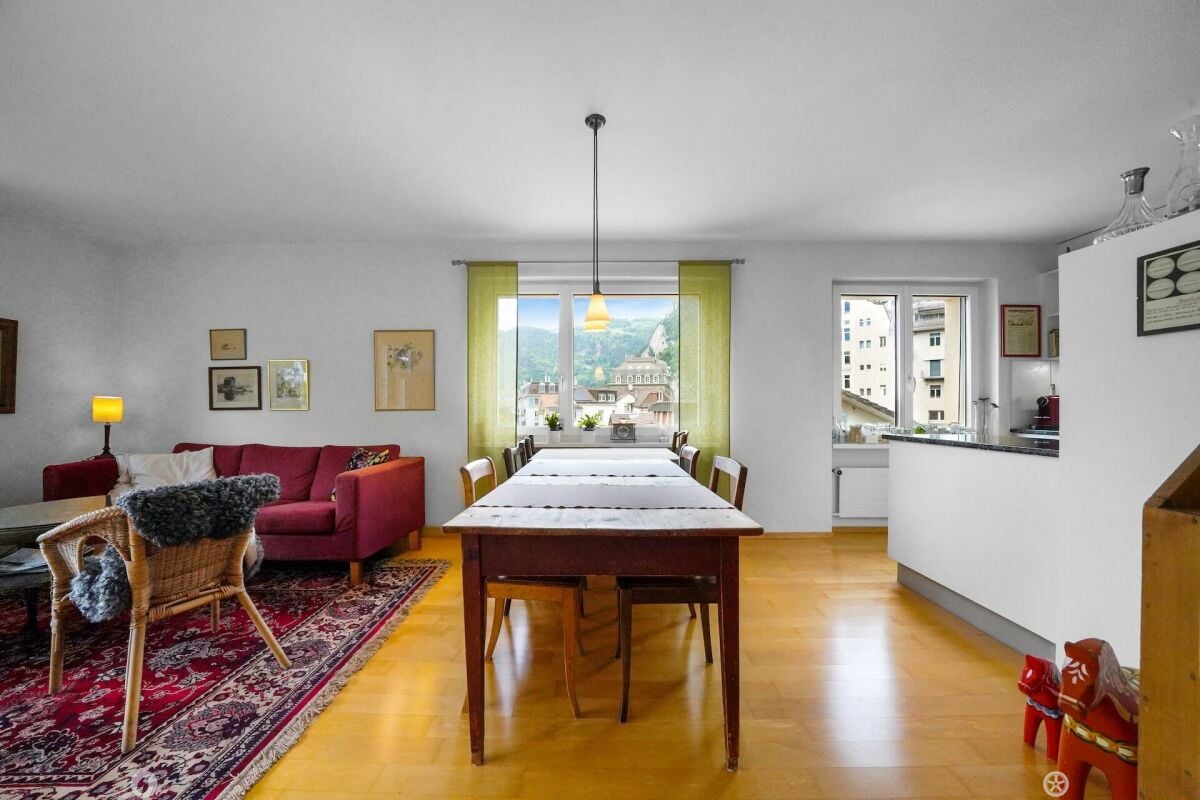 Helle 4.5-Zimmer-Eigentumswohnung an zentraler Lage in Interlaken