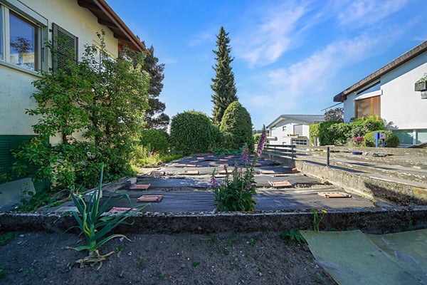 Freistehendes 5-Zimmer Einfamilienhaus an toller Lage in Meikirch 12