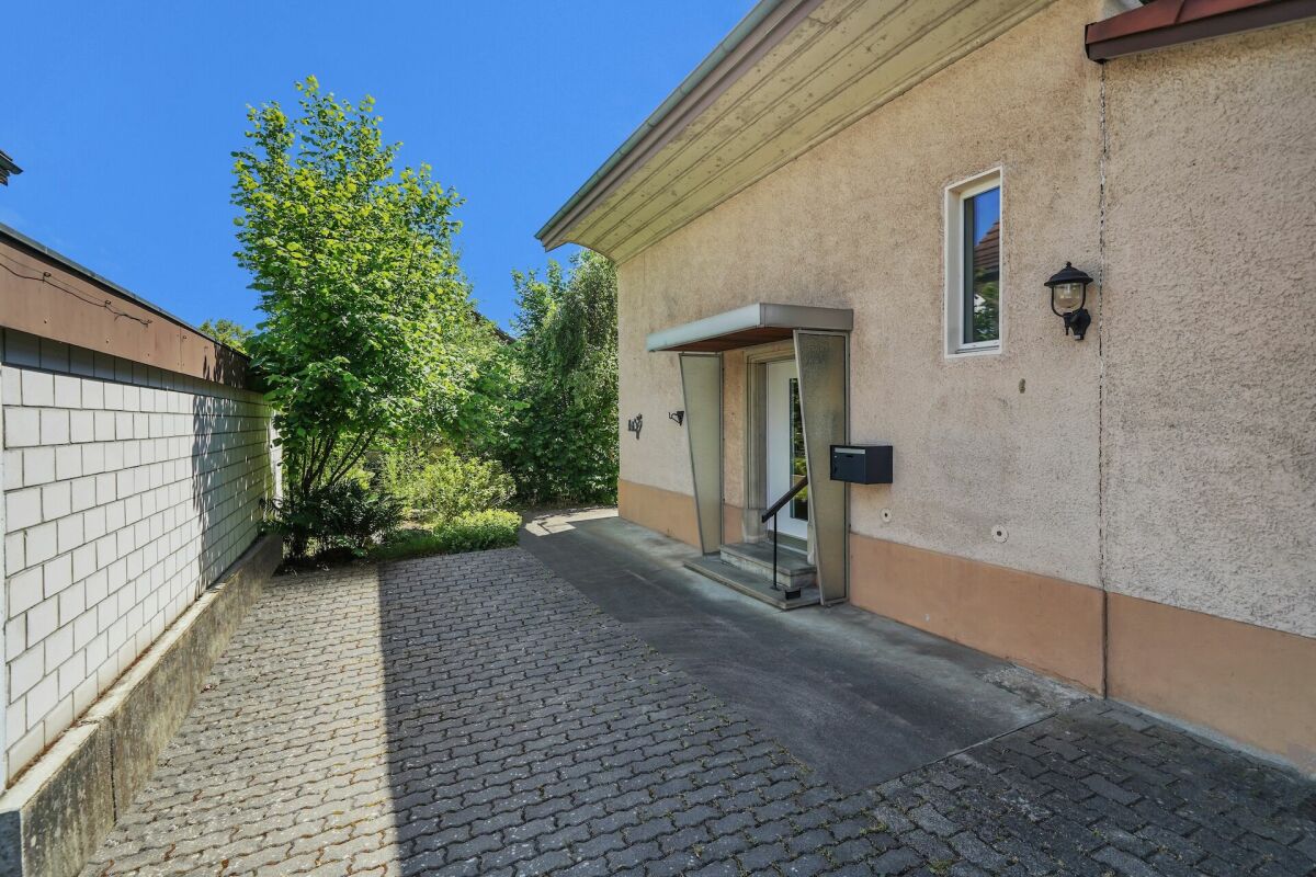 Charmantes, zentrales Einfamilienhaus mit Garten in Herzogenbuchsee