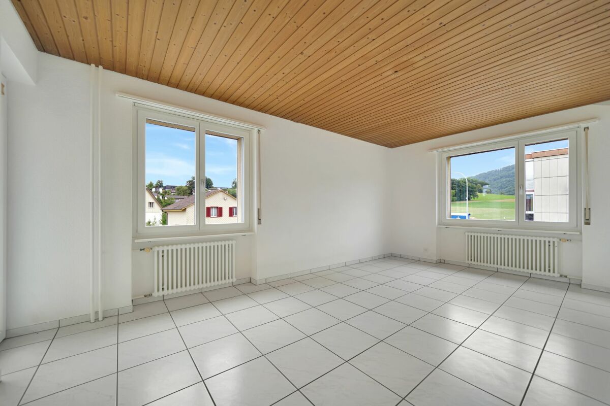 Attraktive 4.5 Zimmer Wohnung in Lostorf