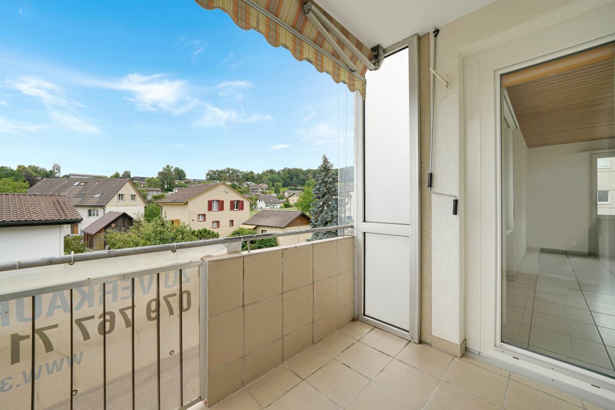 Attraktive 4.5 Zimmer Wohnung in Lostorf