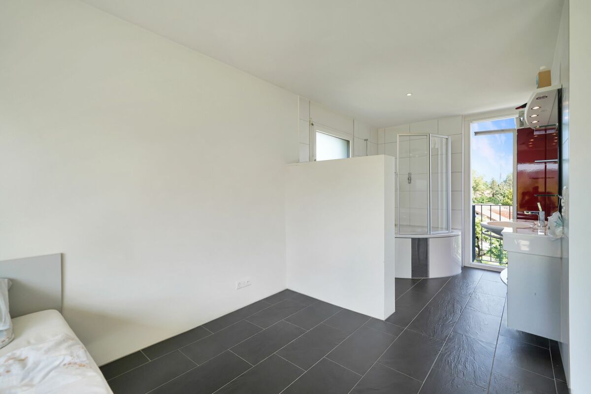 Sonnige 5.5 Zimmer Villa in See Nähe