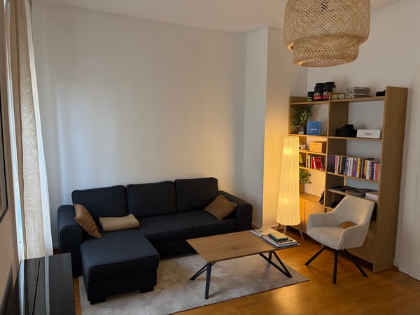 Charmant appartement de 2,5 pièces rénové à Genève - Transfert de bail à TERME FIXE 2