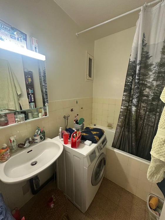 4 Pièces traversant avec balcon en plein centre Rive-Droite 3
