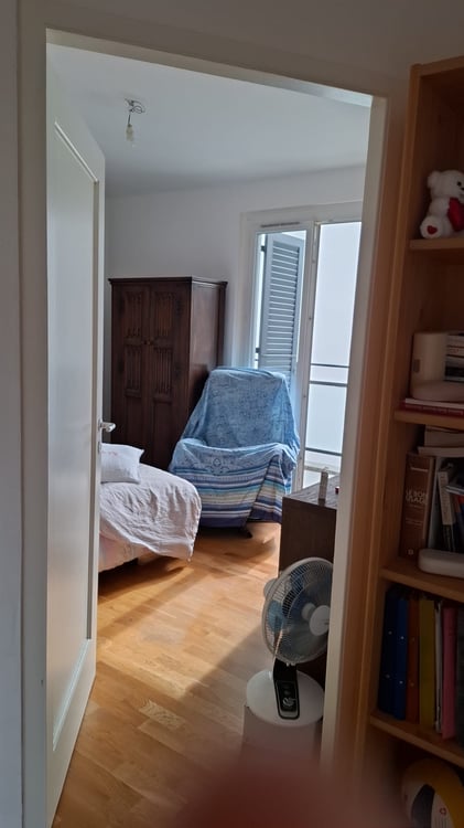 Charmant appartement de 2 pièces avec balcon au coeur des Eaux-vives en dernier étage 11