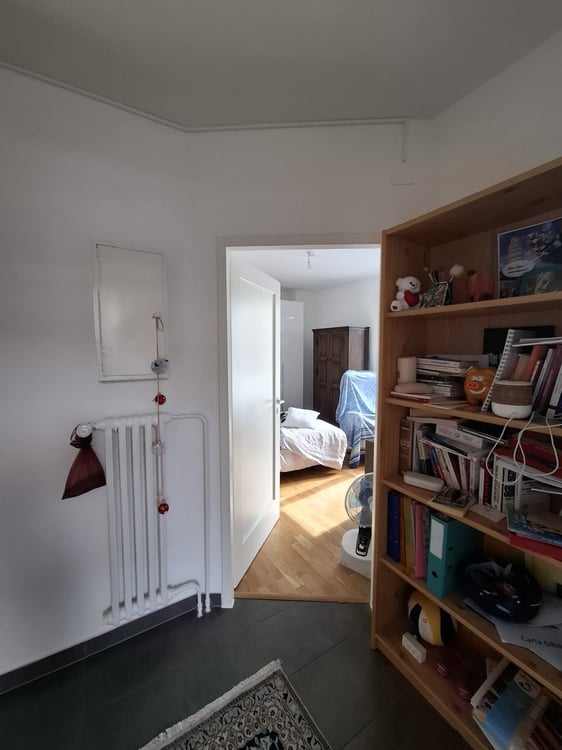 Charmant appartement de 2 pièces avec balcon au coeur des Eaux-vives en dernier étage 9