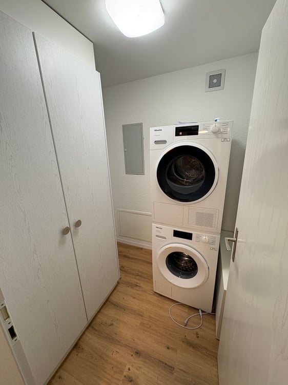 Modern sanierte 1.5-Zimmer-Wohnung im Dorfkern Reinach AG 6