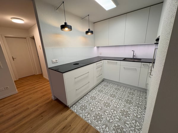 Modern sanierte 1.5-Zimmer-Wohnung im Dorfkern Reinach AG 1