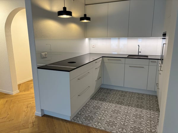 Modern sanierte 1.5-Zimmer-Wohnung im Dorfkern Reinach AG 1