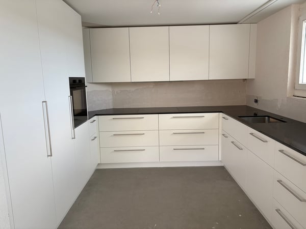 Einzigartige 6.5-Zimmer-Attika-Maisonettewohnung mit Galerie und Traumterrasse bald verfügbar! 4