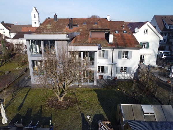 Mehrfamilienhaus im historischen Dorfkern mit viel Potenzial 2