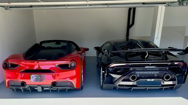 Exklusive 2.5-Zimmer-Villa mit Pool und Seeblick in Arth 16