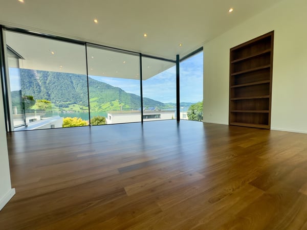 Exklusive 2.5-Zimmer-Villa mit Pool und Seeblick in Arth 9