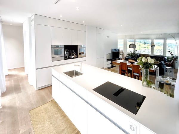 Exklusive 1.5-Zimmer-Eigentumswohnung mit unverbaubarer Seesicht 4