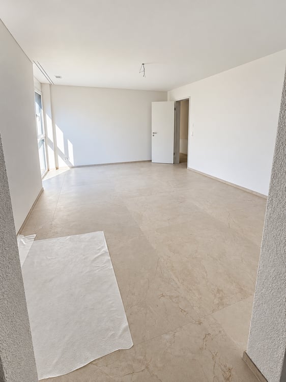 Exklusive 4.5-Zimmer-Terrassenwohnung mit Weitsicht und ultraluxuriösem Ausbau 12