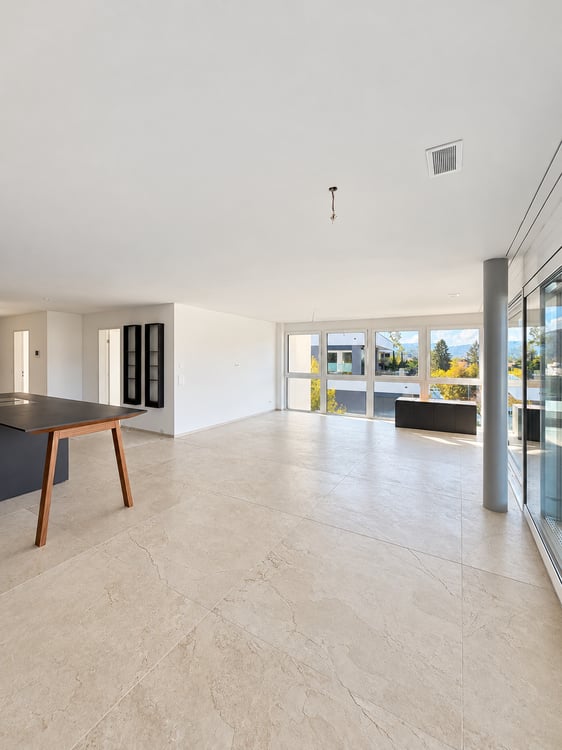 Exklusive 4.5-Zimmer-Terrassenwohnung mit Weitsicht und ultraluxuriösem Ausbau 8