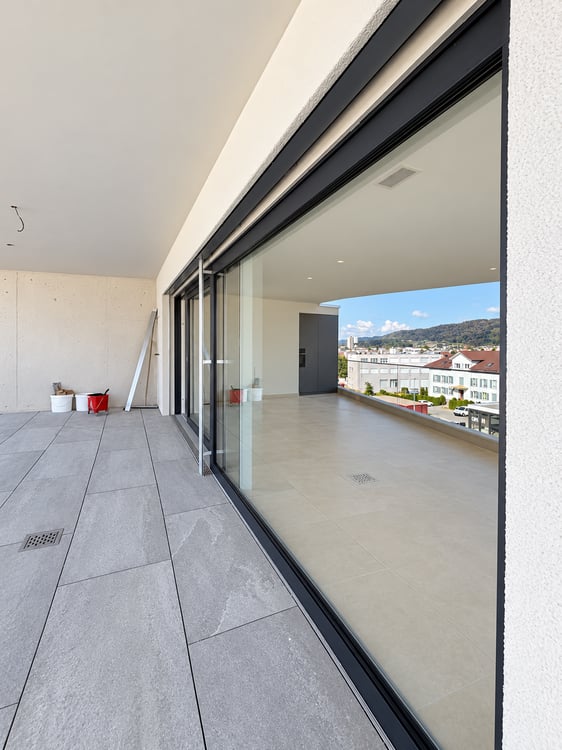 Exklusive 4.5-Zimmer-Terrassenwohnung mit Weitsicht und ultraluxuriösem Ausbau 18