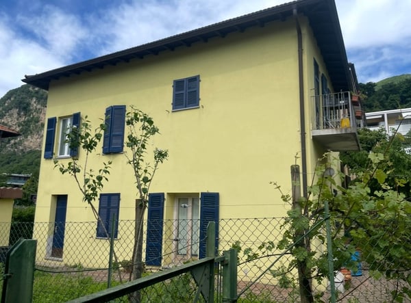 Casa bifamiliare nel cuore di Mendrisio – Ottimo investimento 2