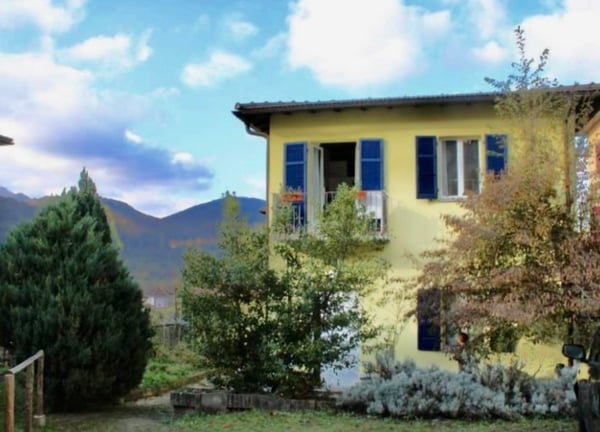 Casa bifamiliare nel cuore di Mendrisio – Ottimo investimento 1