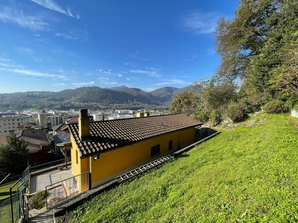 Villa esclusiva - 2 locali, vista panoramica e ampio giardino 16