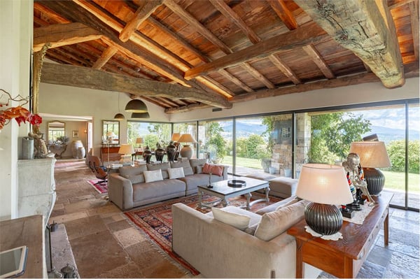 SPLENDIDO CASALE PROVENZALE CON VISTA PANORAMICA. 7