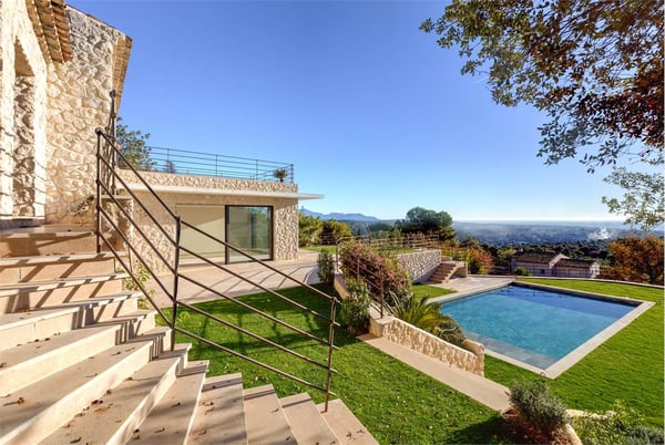 Villa neoprovenzale con magnifica vista sul mare 5