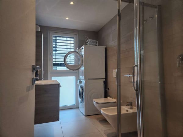 2.5 locali con zona hobby e giardino d'inverno 9