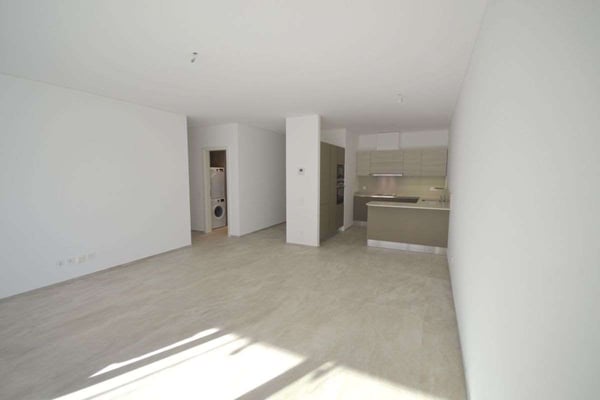 Vendesi appartamento 2.5 locali in centro città di Lugano in edificio 2