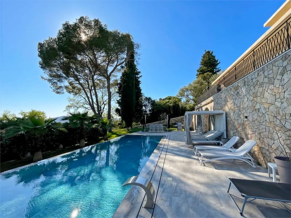 Villa contemporanea vista mare 2