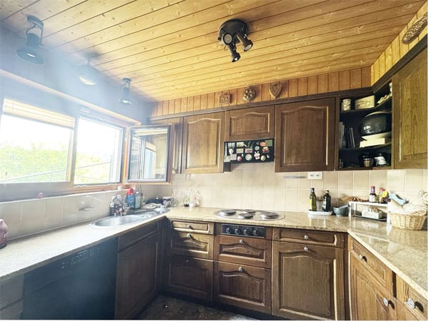 Vendesi Villa Storica a Magliaso immersa nel verde lontana dal traffic 3