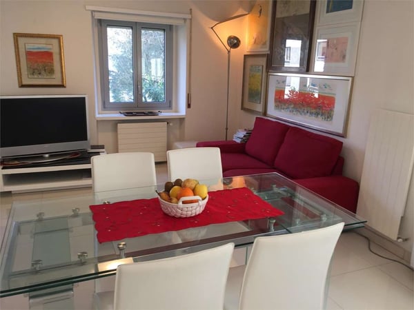 Lugano spazioso 1.5 locali Piano terra 4