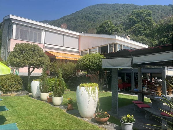 Brione sopra Minusio cas indipendente con piscina e vista panoramica 7