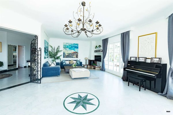 Esclusiva Villa Panoramica con Piscina a Nizza Costa Azzurra 8
