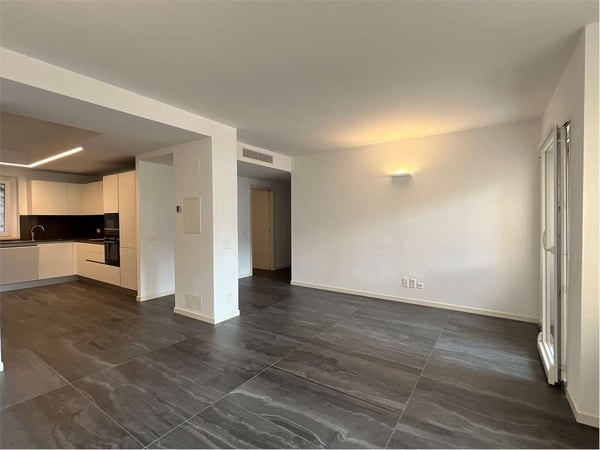 Elegante appartamento fronte Lago di Lugano - Vista impareggiabile e f 2