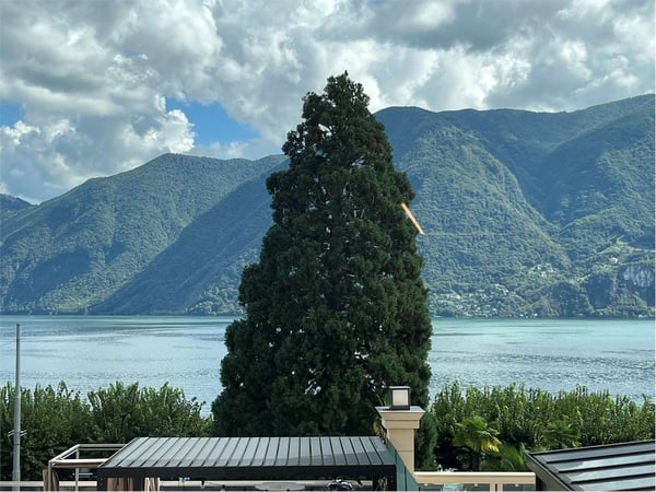 Elegante appartamento fronte Lago di Lugano - Vista impareggiabile e f 1
