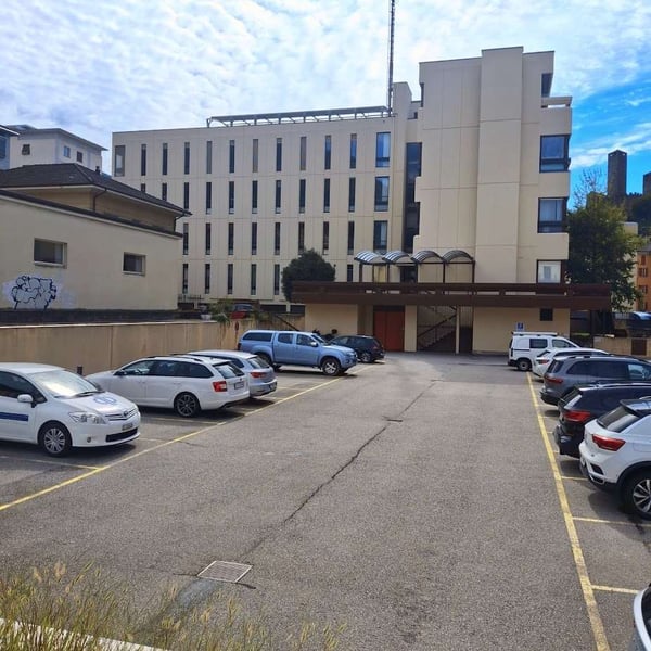 Affittasi monolocale attico in centro a Bellinzona 13