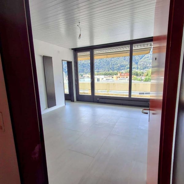 Affittasi monolocale attico in centro a Bellinzona 5