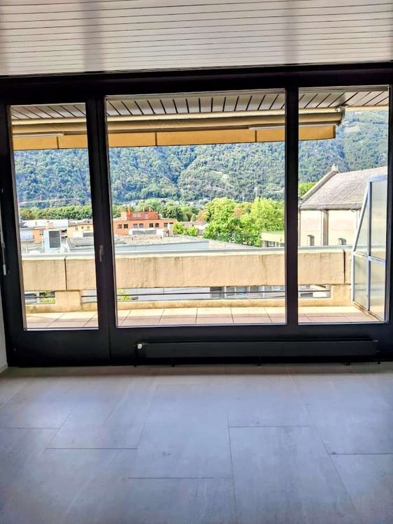 Affittasi monolocale attico in centro a Bellinzona 6