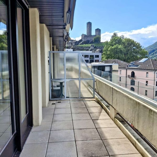 Affittasi monolocale attico in centro a Bellinzona